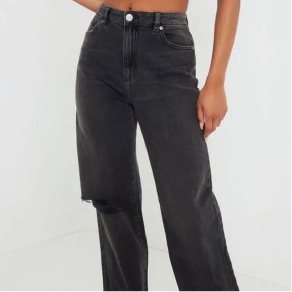 Garage - Dark Wash Wide Leg jean with rip - Picture 2 of 5